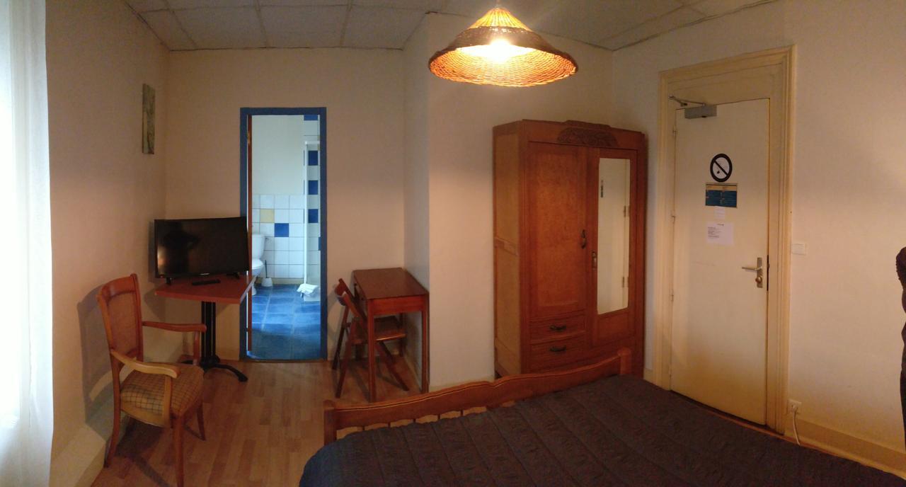 Hotel Le Chatiague Tence Buitenkant foto